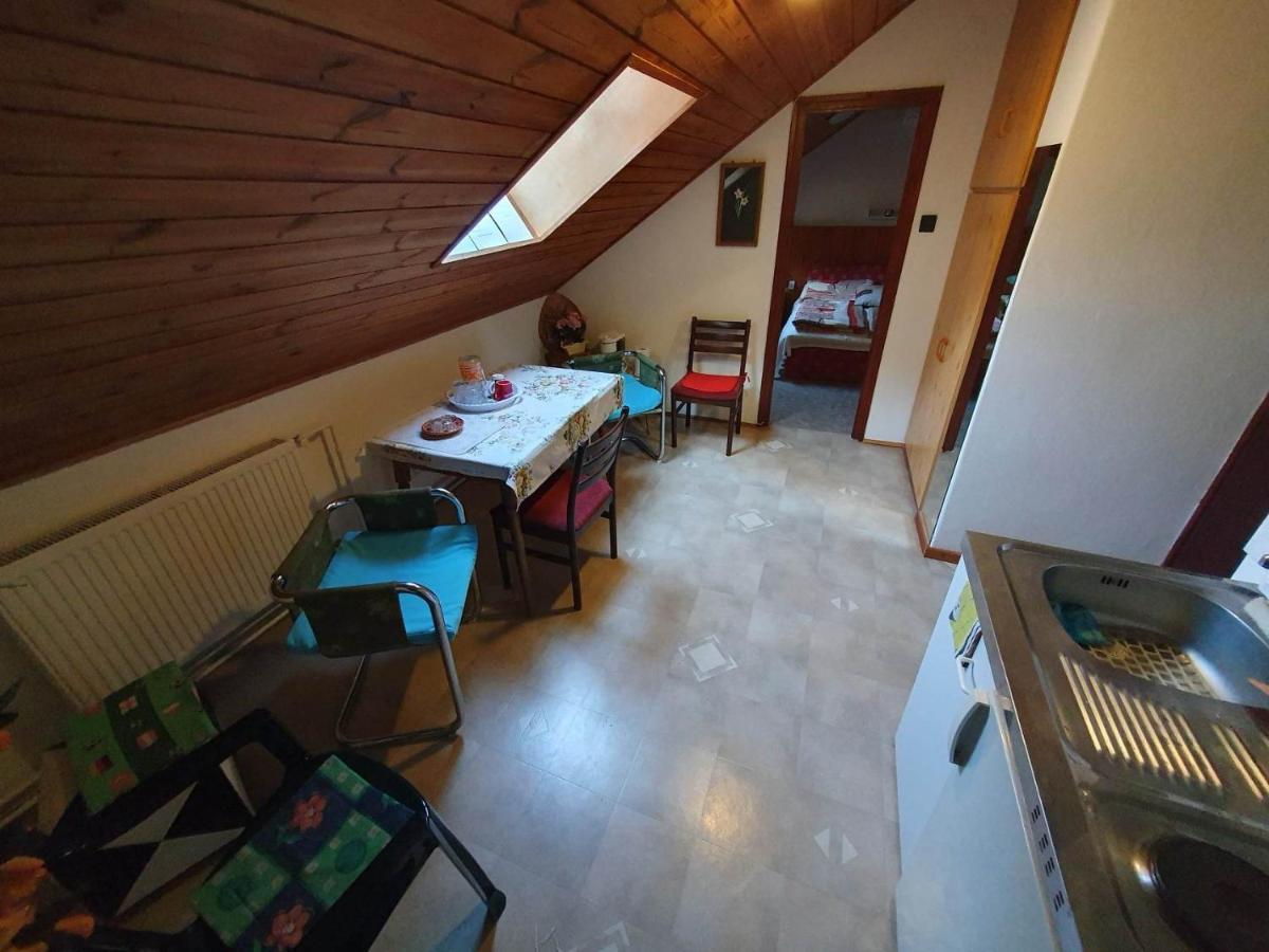 Pereszlenyi Vendeghaz Hotell Visegrád Exteriör bild