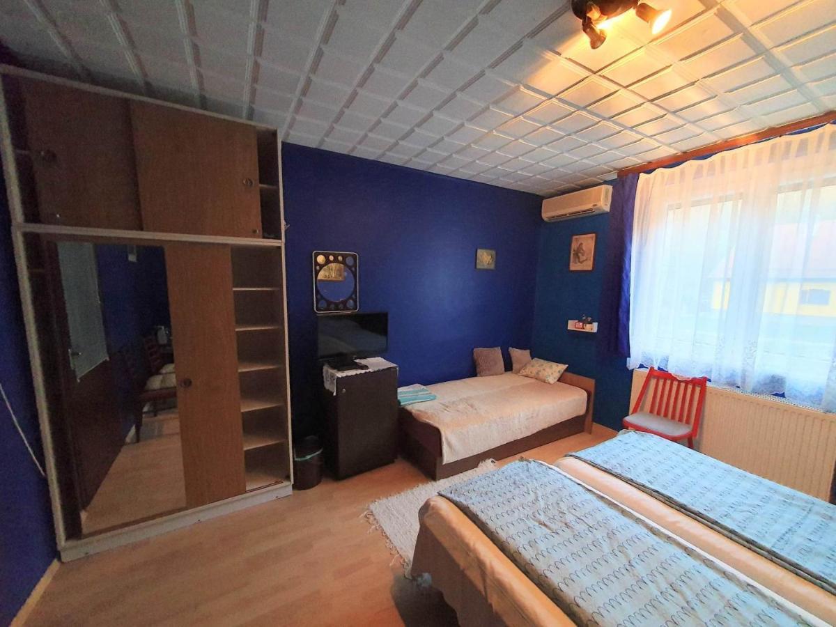Pereszlenyi Vendeghaz Hotell Visegrád Exteriör bild
